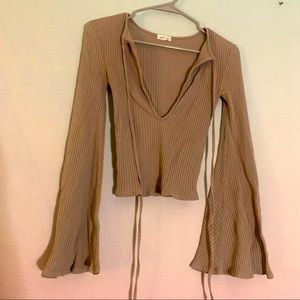 Flare sleeved tie front shirt